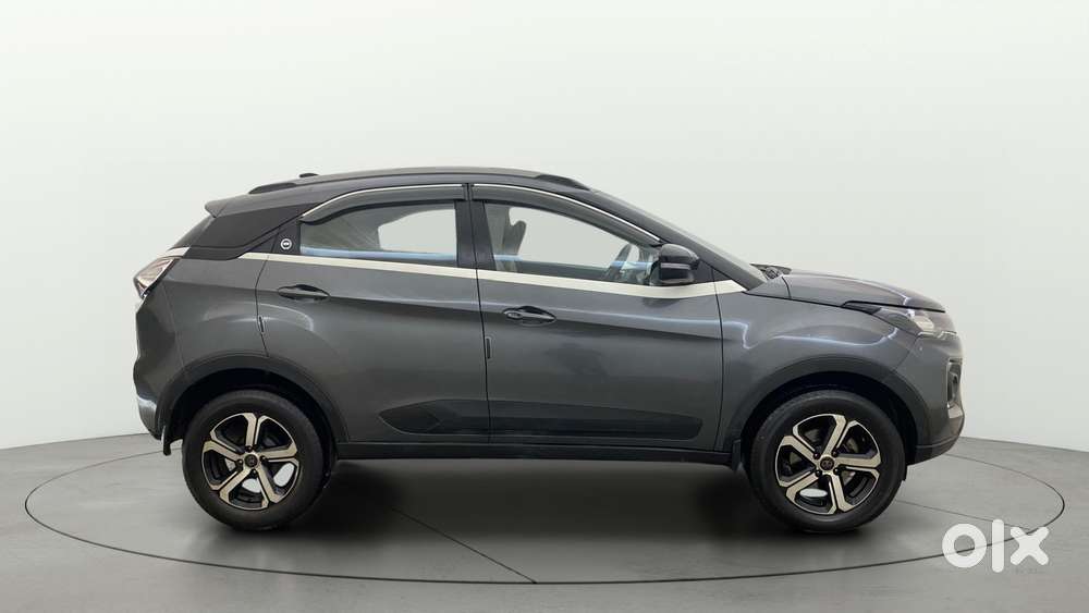 Tata Nexon 1.2 Revotron Xza Plus, 2023, Petrol