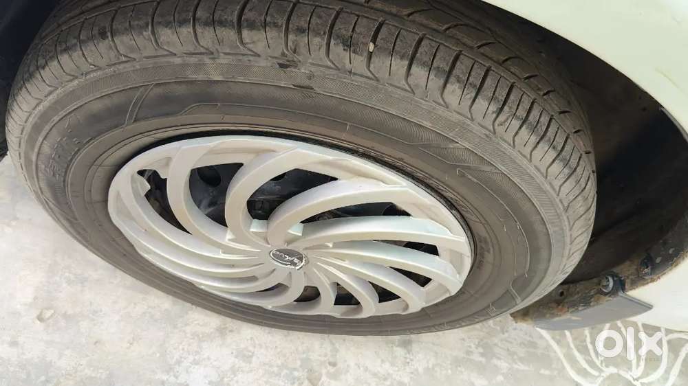 Maruti Suzuki Swift Dzire 2012