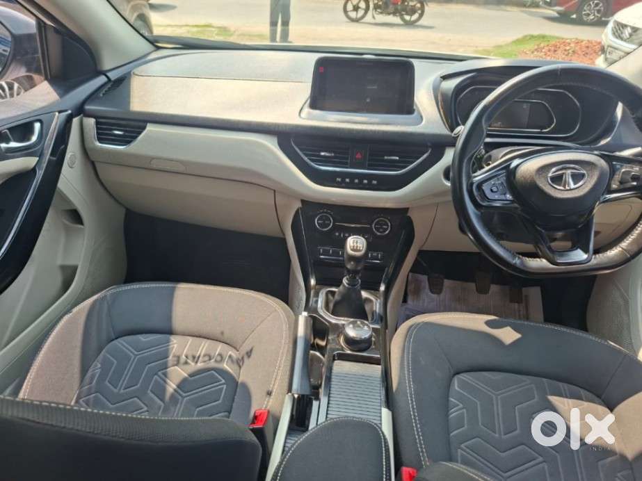 Tata Nexon 1.2 Revotron Xz Plus, 2022, Petrol