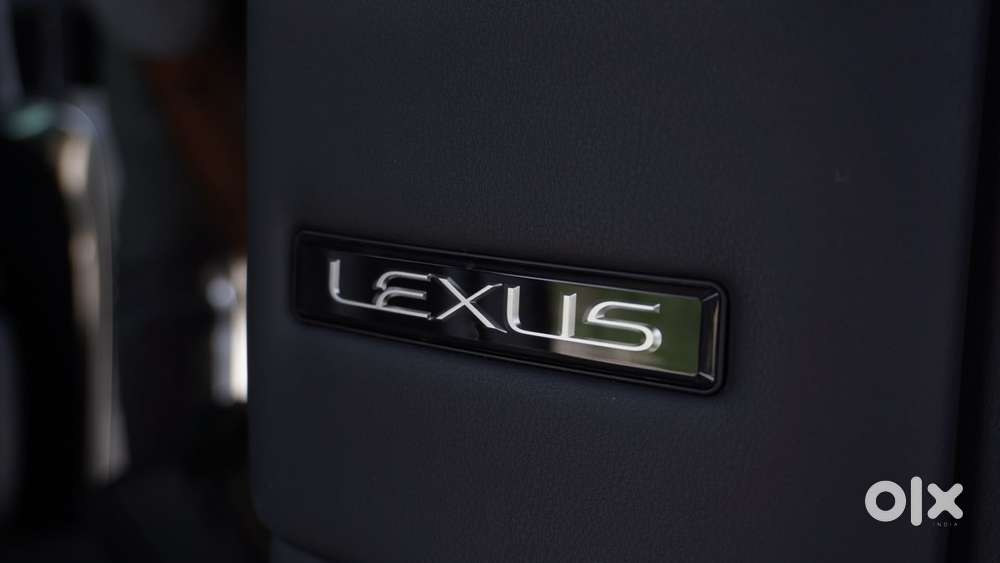 Lexus Lm 350h 4 Str Ultra Luxury, 2024, Petrol