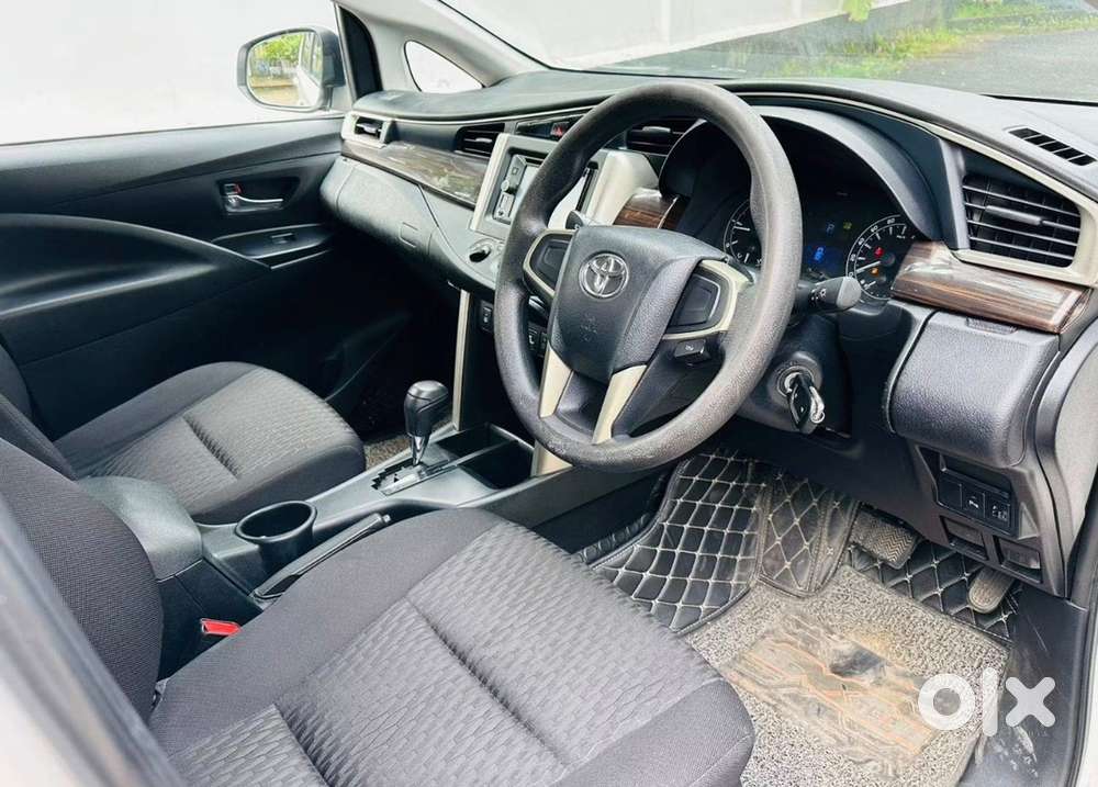 Toyota Crysta Automatic 2018