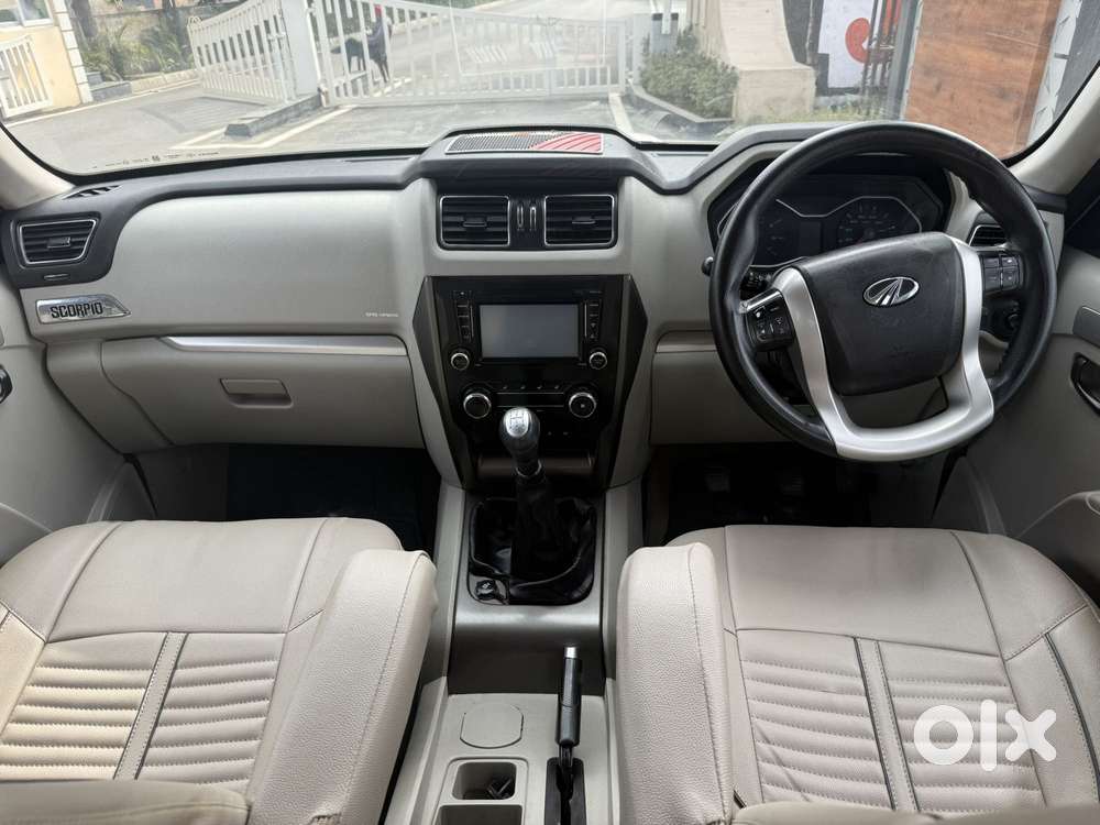 Mahindra Scorpio S10 8 Seater, 2017, Diesel