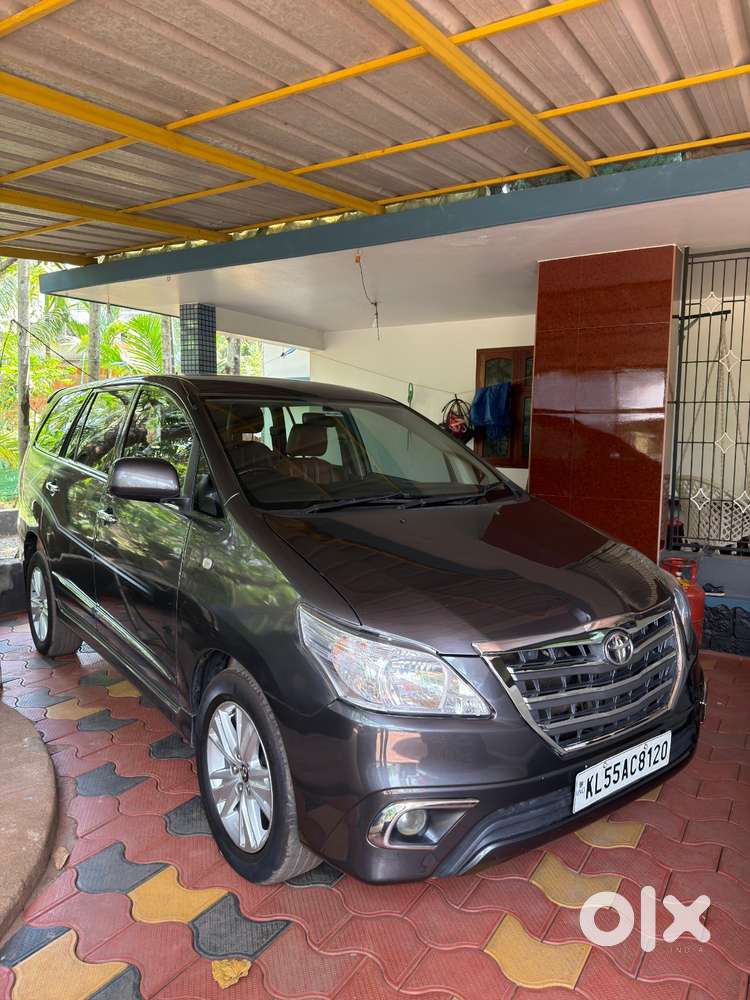 Toyota Innova 2.5 G E4 2016 Model