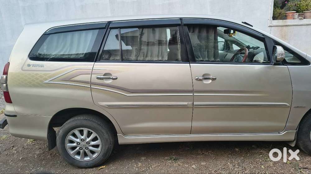 Toyota Innova 2012 Diesel