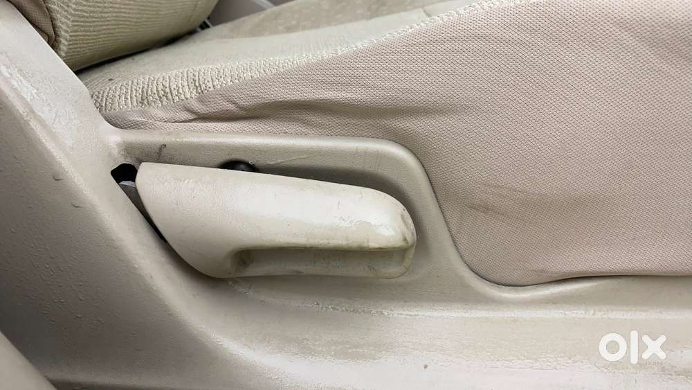 Maruti Suzuki Swift Dzire 1.2 Vxi Bsiv, 2017, Petrol