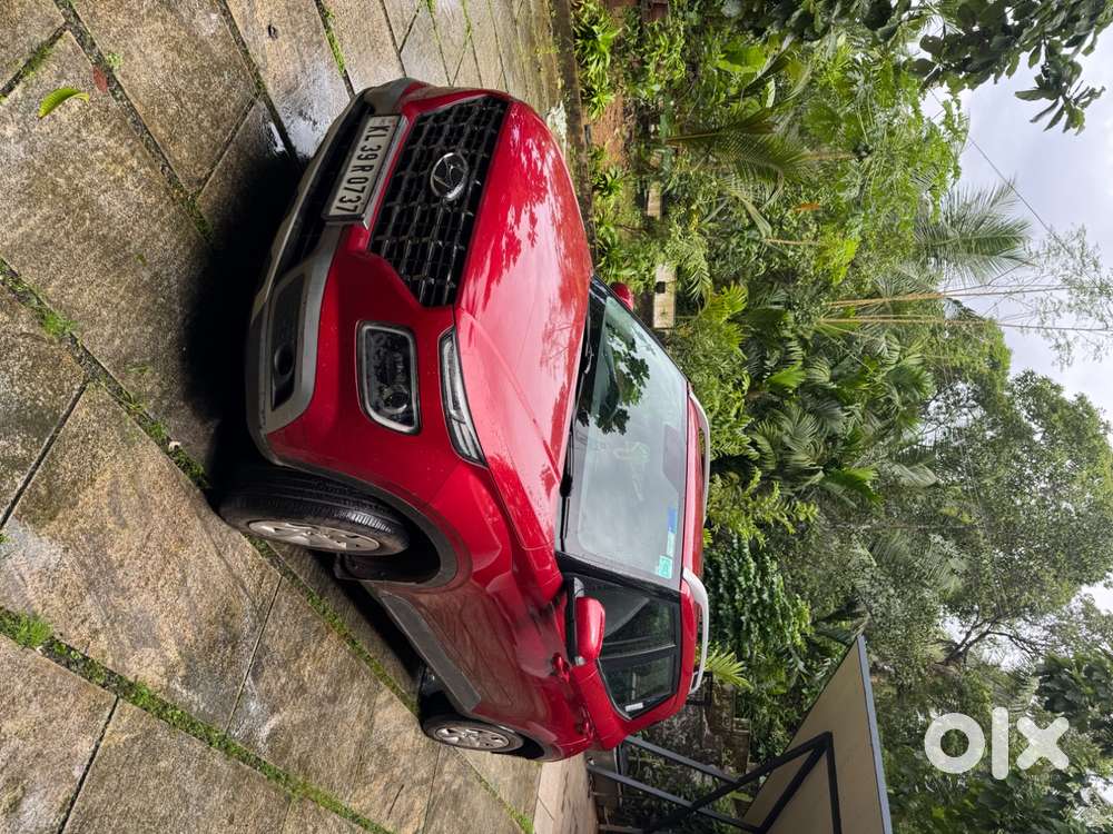 Hyundai Venue 2021 Petrol Well Maintained