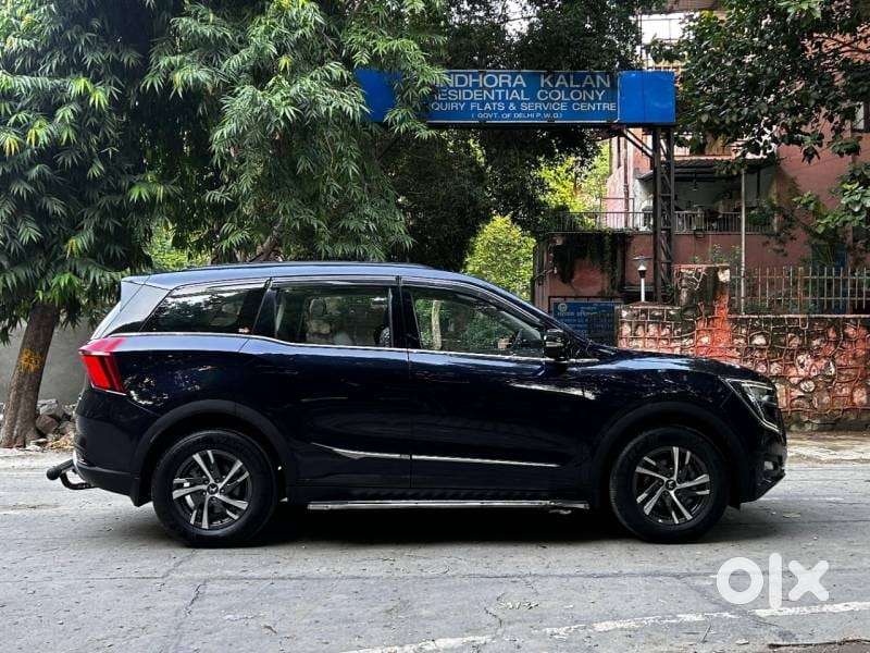Mahindra Xuv700 2.0 Ax 5 Petrol At Str, 2023, Petrol