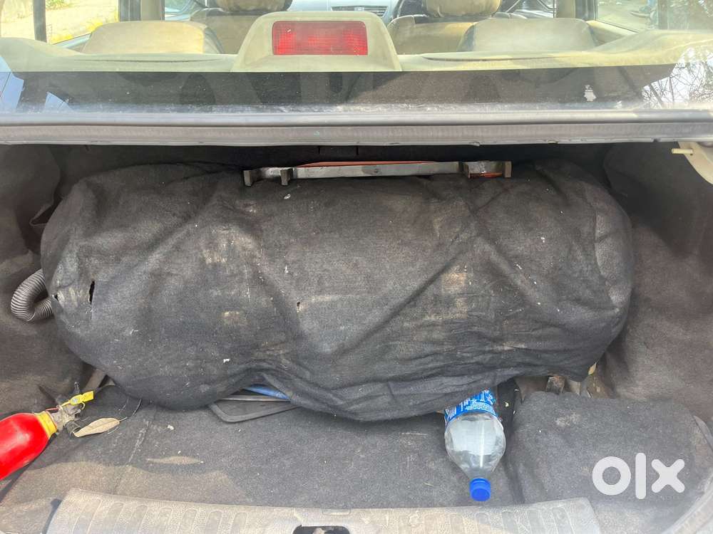 Maruti Suzuki Swift Dzire Lxi Option, 2017, Cng & Hybrids