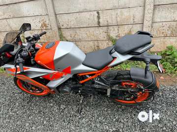 Ktm rc 200 showroom best sale near me