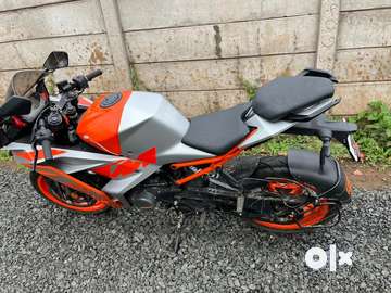 Ktm rc 200 showroom best sale near me