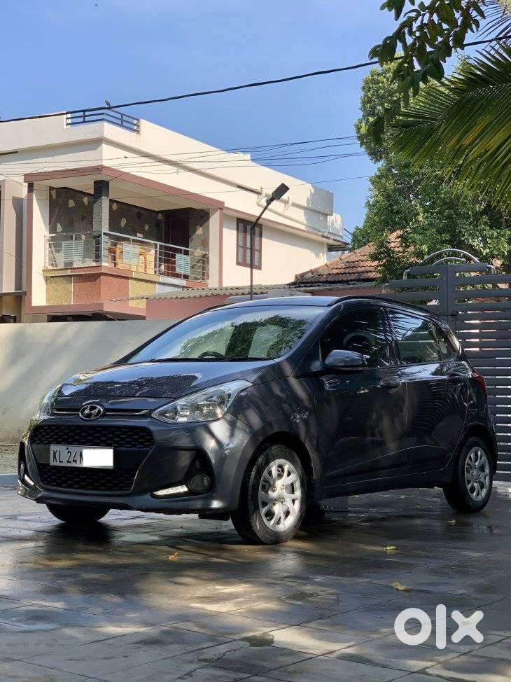 Hyundai Grand I10 Sportz(o) 1.2 Mt, 2017, Petrol