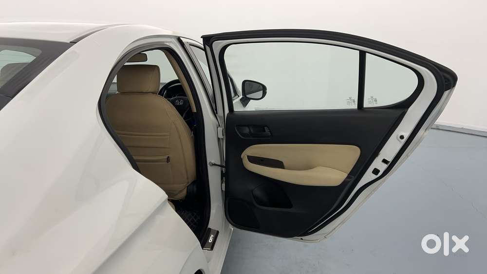 Honda City I-vtec V, 2023, Petrol