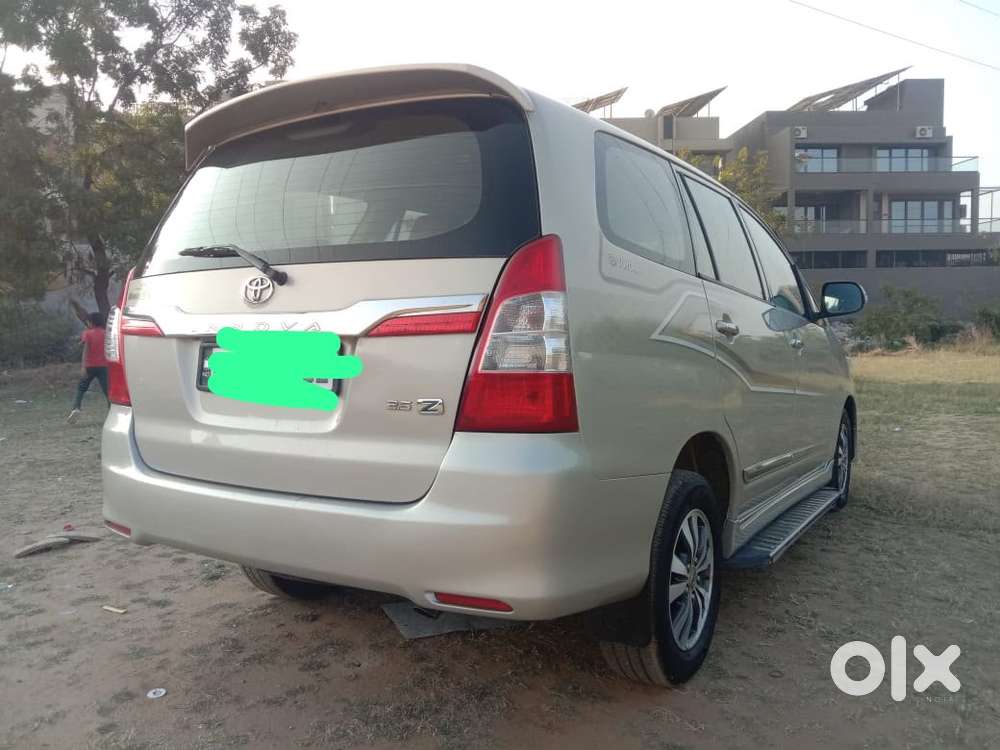 Toyota Innova 2.5 Z 2015
