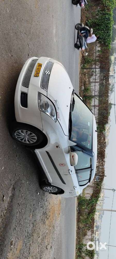 Maruti Suzuki Swift Dzire Tour Ldi, 2016, Diesel