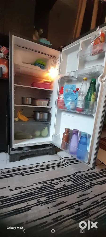 180lt fridge