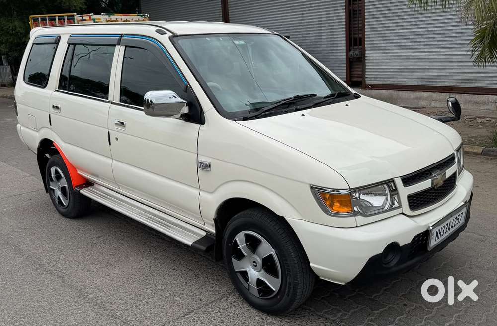 Chevrolet Tavera Neo Ls B3 - 10 Seats Bsii, 2015, Diesel