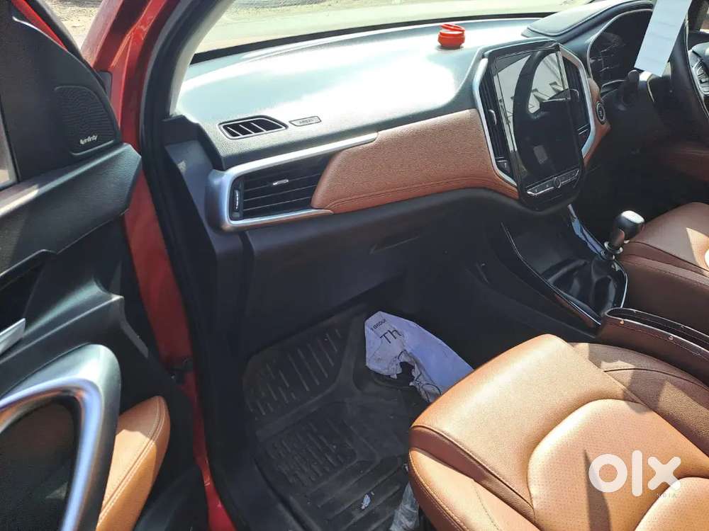 Mg Hector Plus 2021 Year