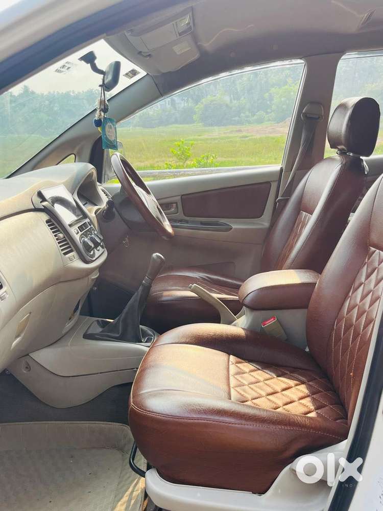 Toyota Innova [2013-2016] 2.5 G4 7 Str, 2014, Diesel