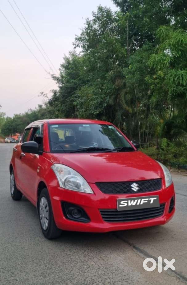 Maruti Suzuki Swift Lxi, 2015, Petrol