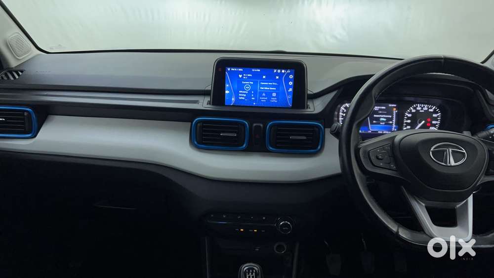 Tata Punch 1.2 Revotron Creative Dual Tone, 2022, Petrol