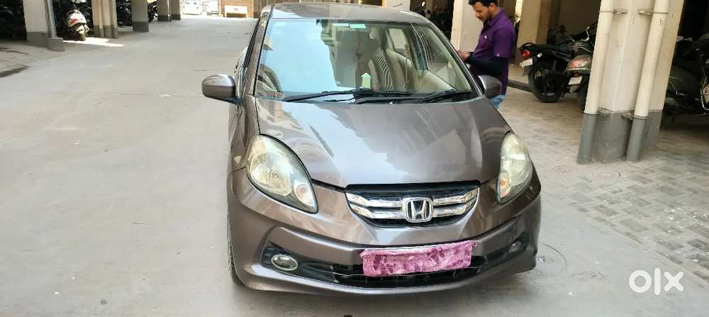 Honda Amaze 2015 Diesel Well Maintained