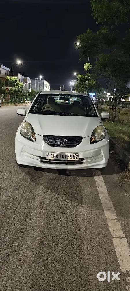 Honda Amaze 2013 Petrol Well Maintained