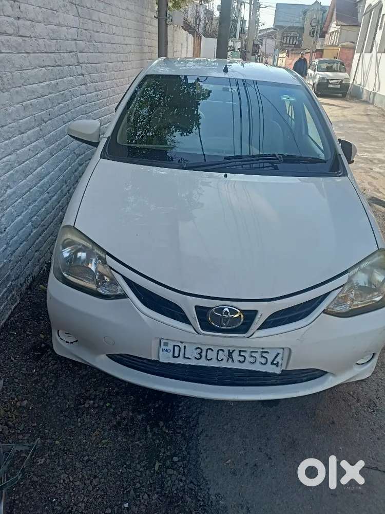 Etios Liva Petrol 2015 December