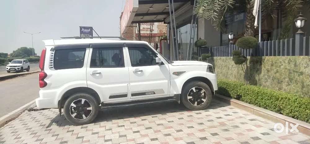 Mahindra Scorpio Diesel 2016