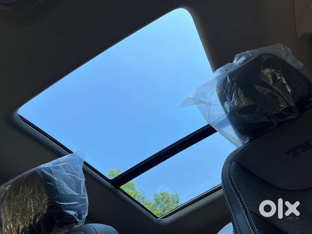 Mahindra Thar Roxx Ax7 L Petrol At 2wd, 2026, Petrol