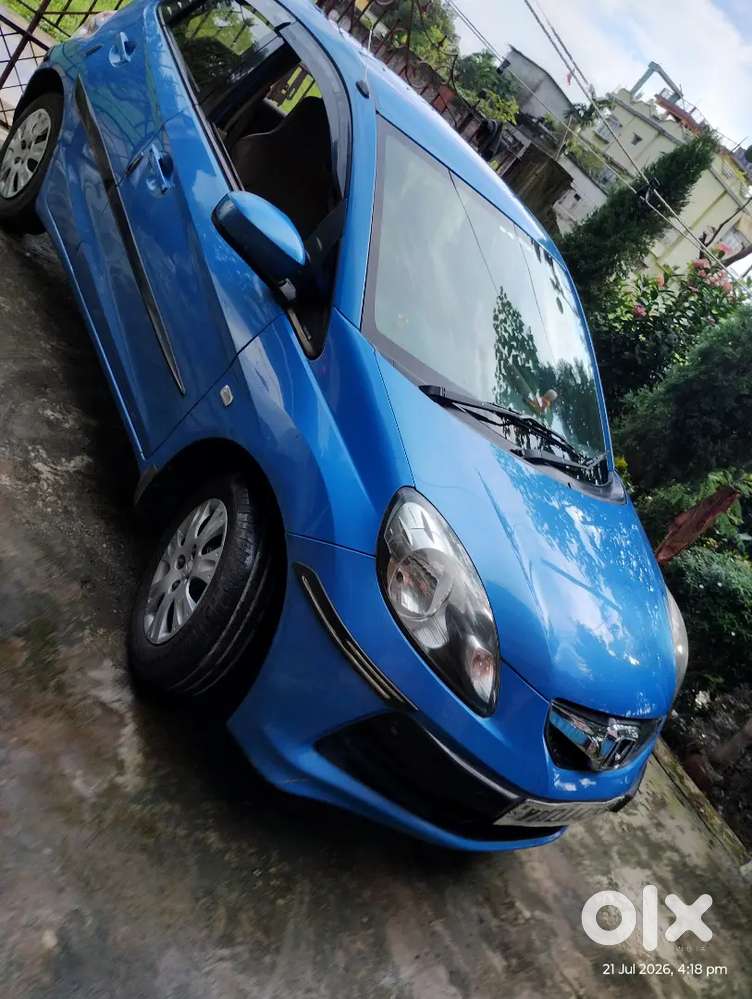 Honda Brio Petrol Mt 2012