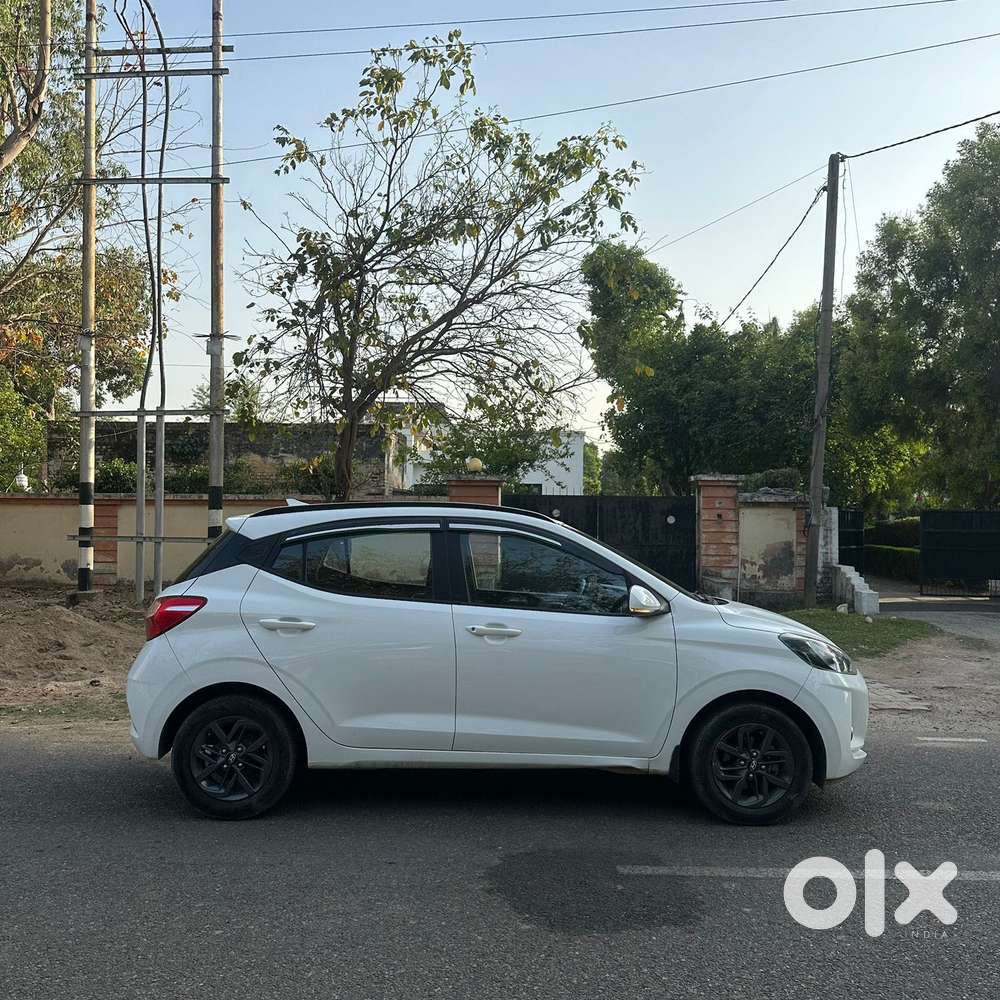 Hyundai Grand I10 Nios Sportz Dual Tone, 2022, Petrol