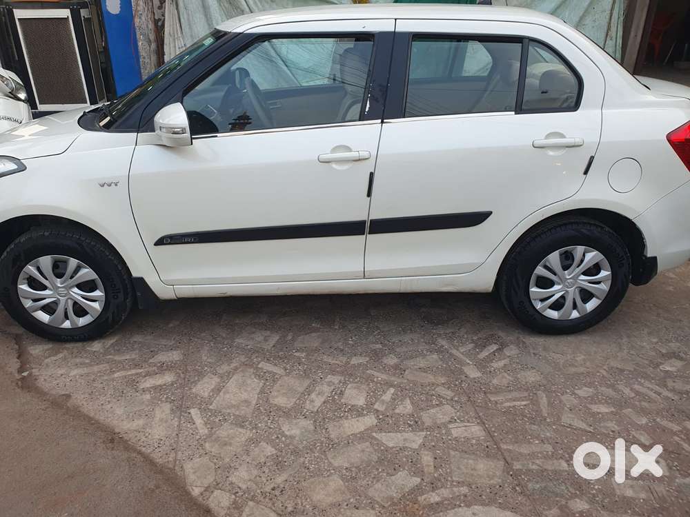 Maruti Suzuki Swift Dzire Vxi Optional, 2017, Petrol