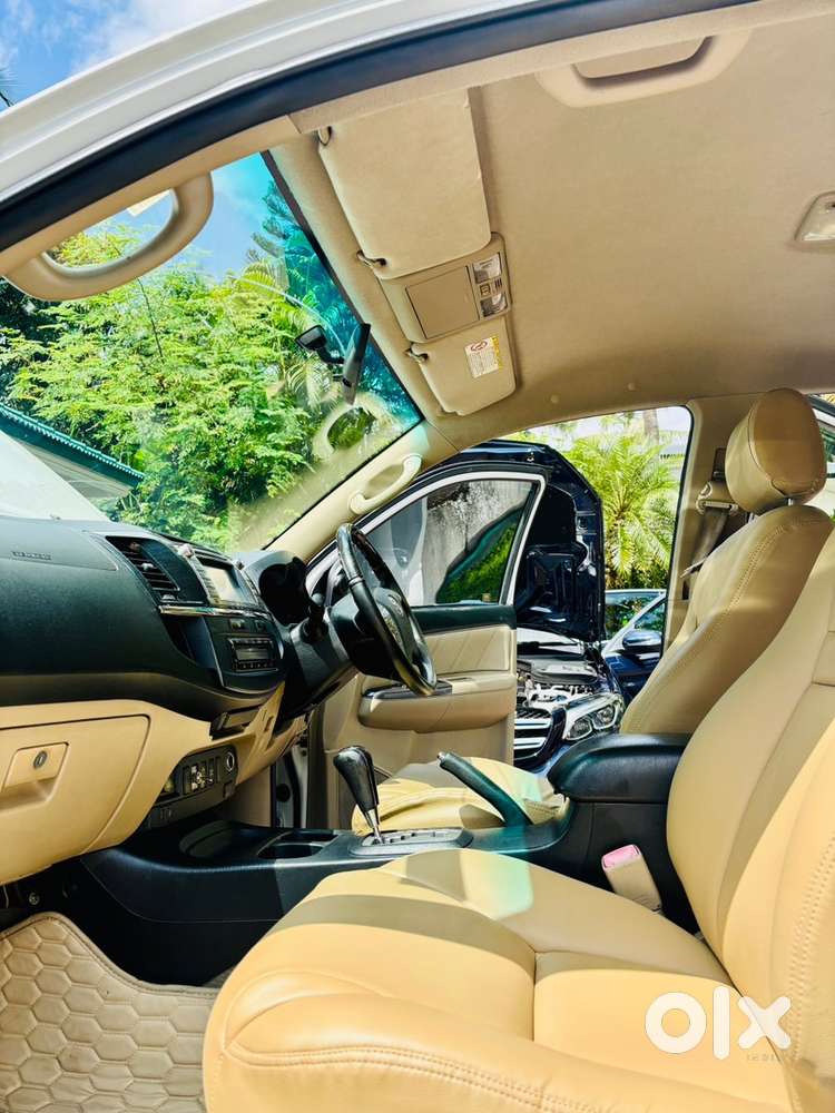 Toyota Fortuner 2015 Diesel 142 Km Driven