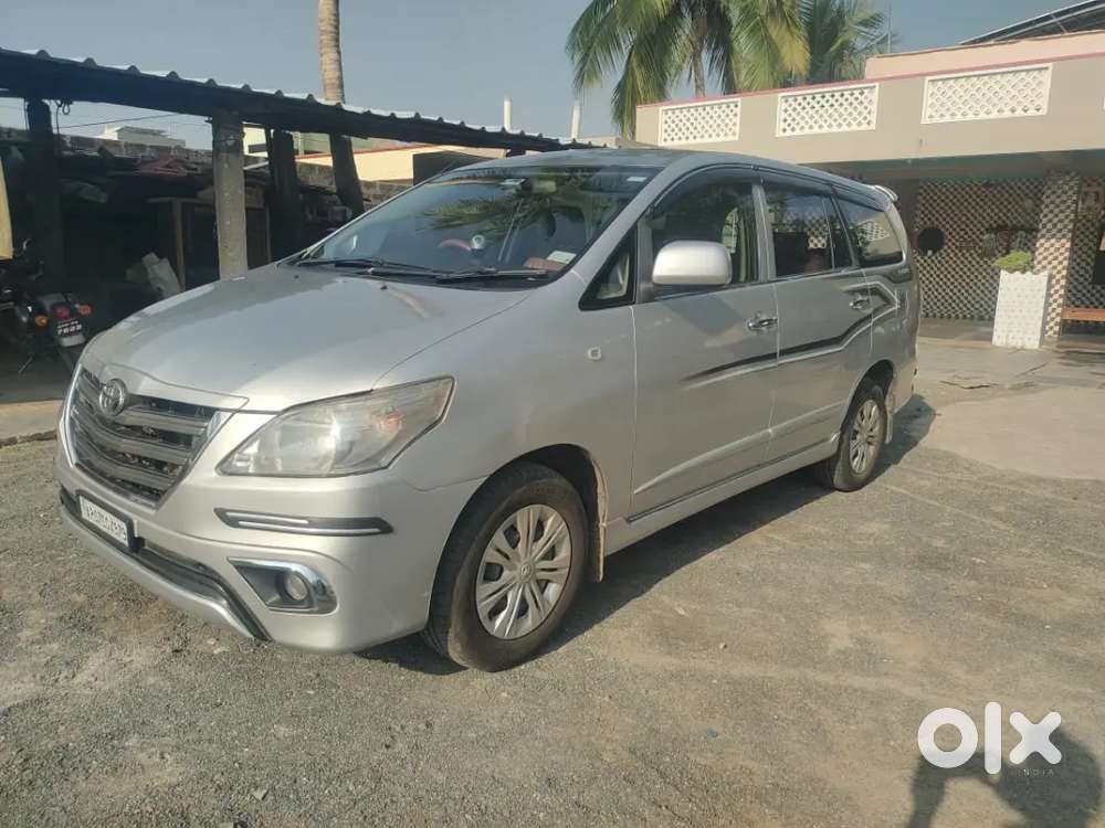 Toyota Innova 2.5 G 2015