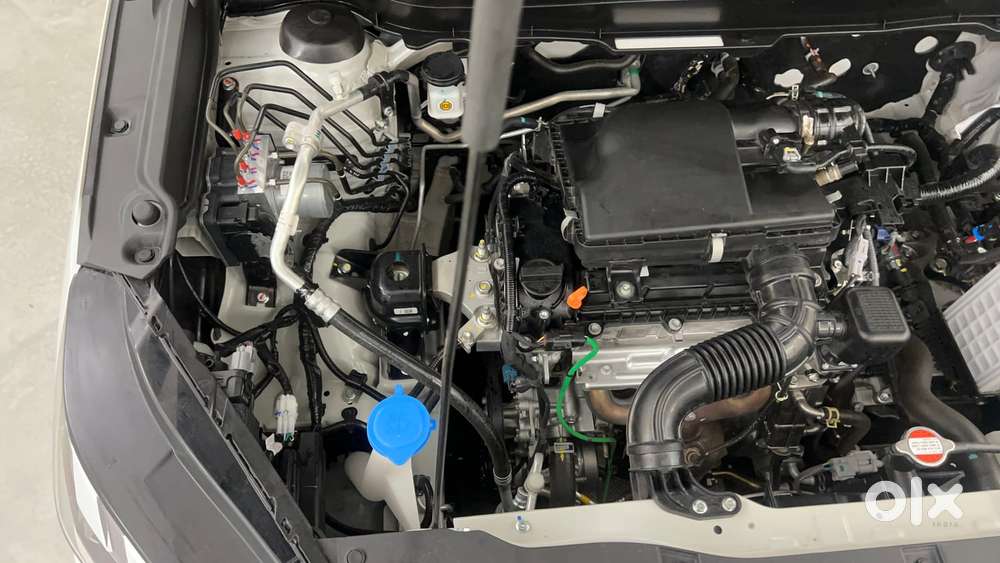 Maruti Suzuki Grand Vitara 1.5 Delta Smart Hybrid At, 2025, Petrol