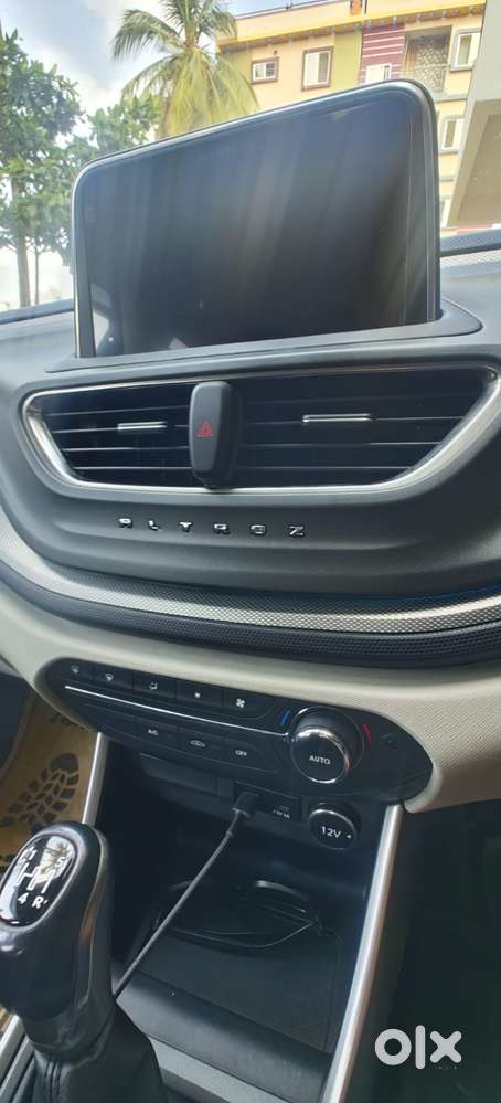 Tata Altroz Xz, 2023, Petrol