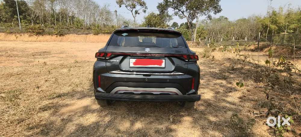 Maruti Suzuki Fronx Delta Cng With Petrol  88000 Km Drive.