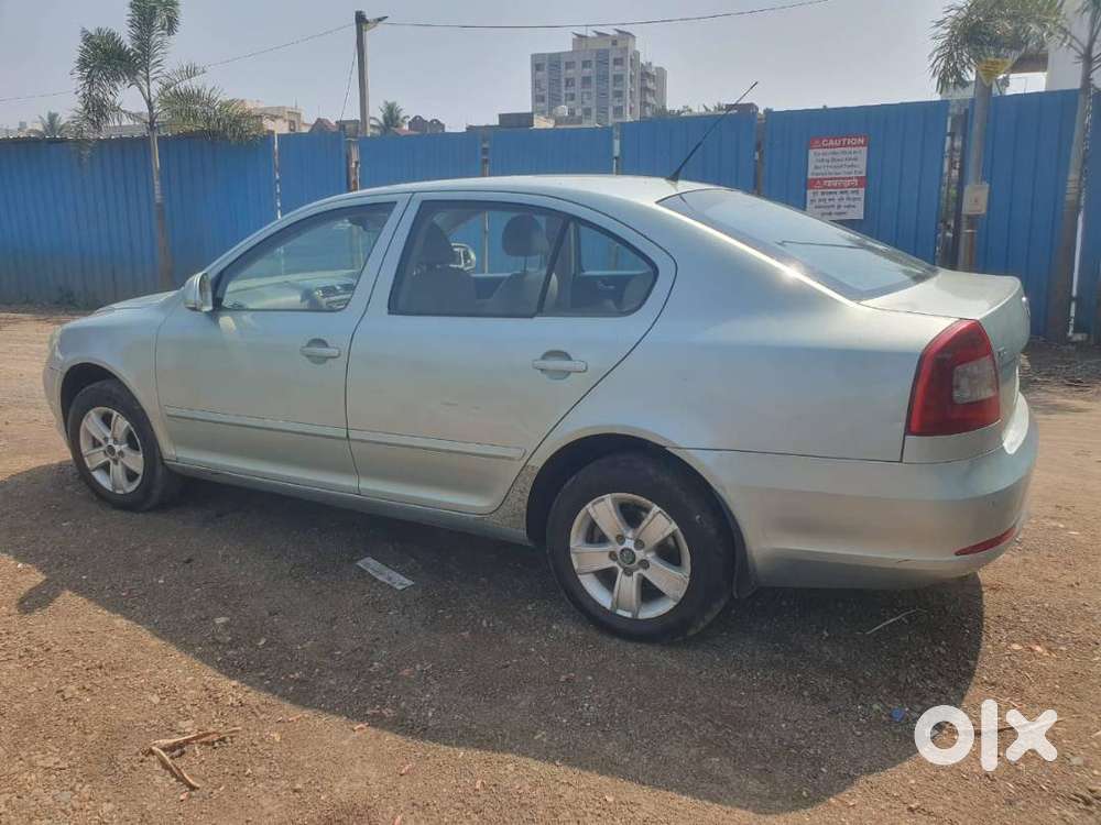 Skoda Laura Automatic Diesel Silver Color