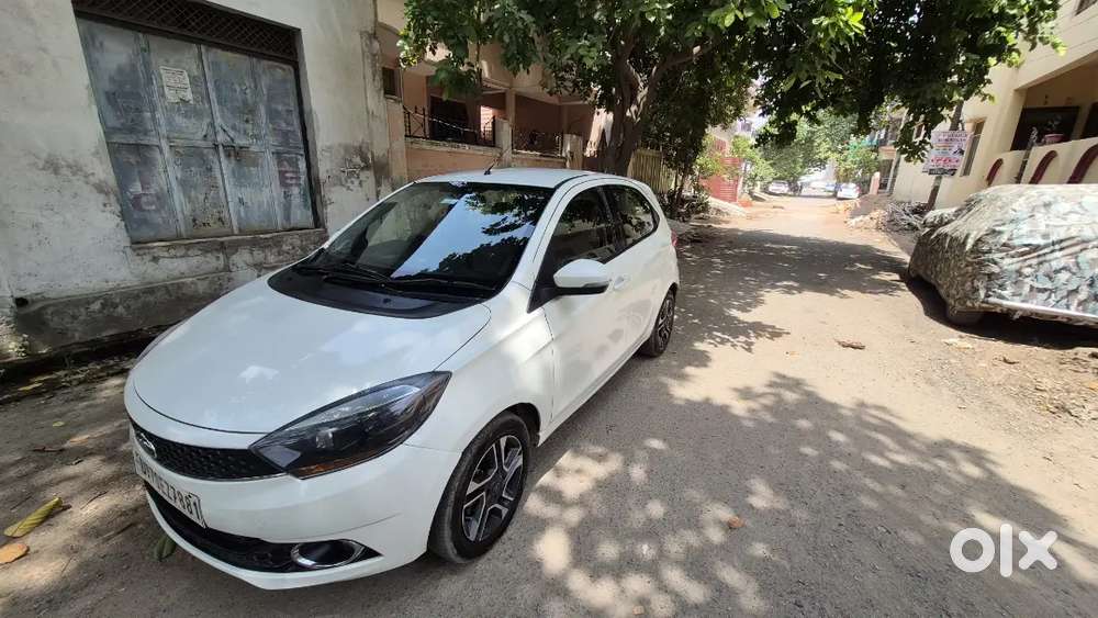 काफी अच्छे कंडीशन में मेन्टेन गाड़ी है
फिक्स प्राइस है जो कम रखा गया है