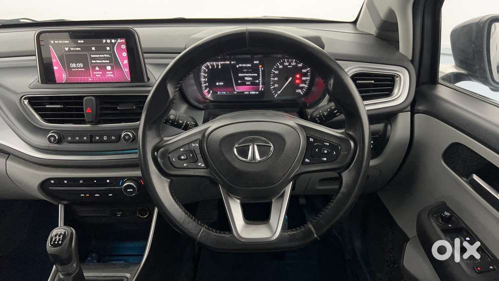 Tata Altroz Xz, 2021, Petrol