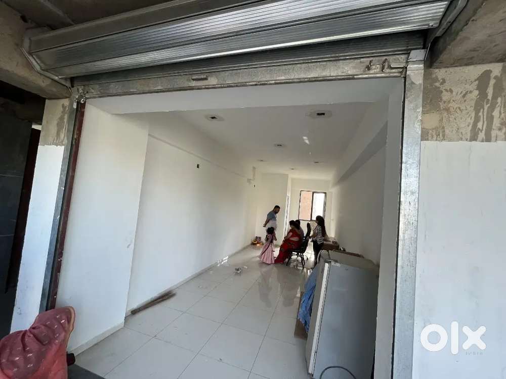 Shop for rent 1st floor