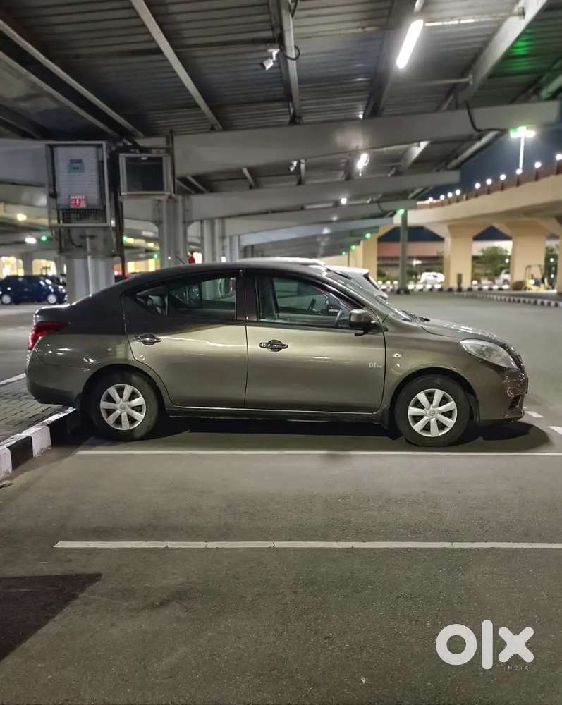 Sunny 2012 Diesel 85000 Km New Insure Neet Interior 22 Milege