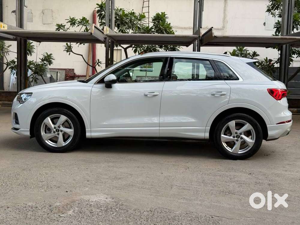 Audi Q3 40 Tfsi Premium Plus, 2023, Petrol