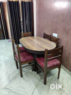 Olx delhi dining table six seater discount