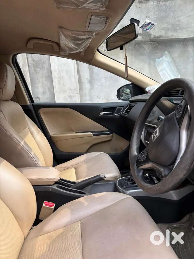Honda City 1.5 V 2016
