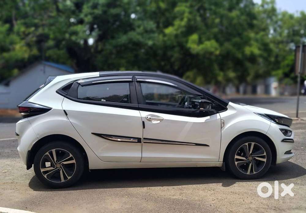 Tata Altroz, 2022, Petrol
