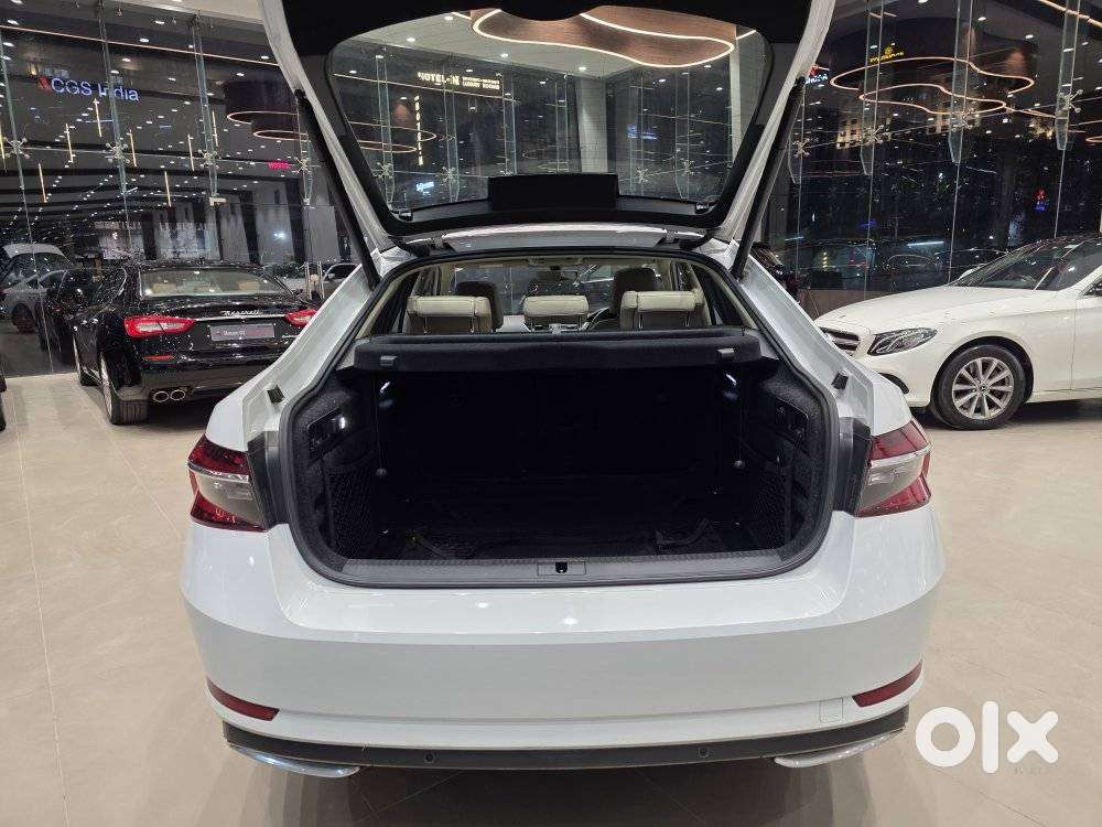 Skoda Superb 2.0 L&k Tsi At, 2020, Petrol