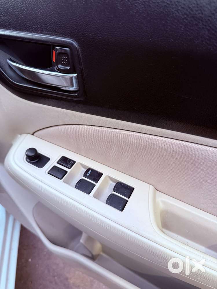 Maruti Suzuki Swift Dzire Vxi Optional, 2018, Cng & Hybrids