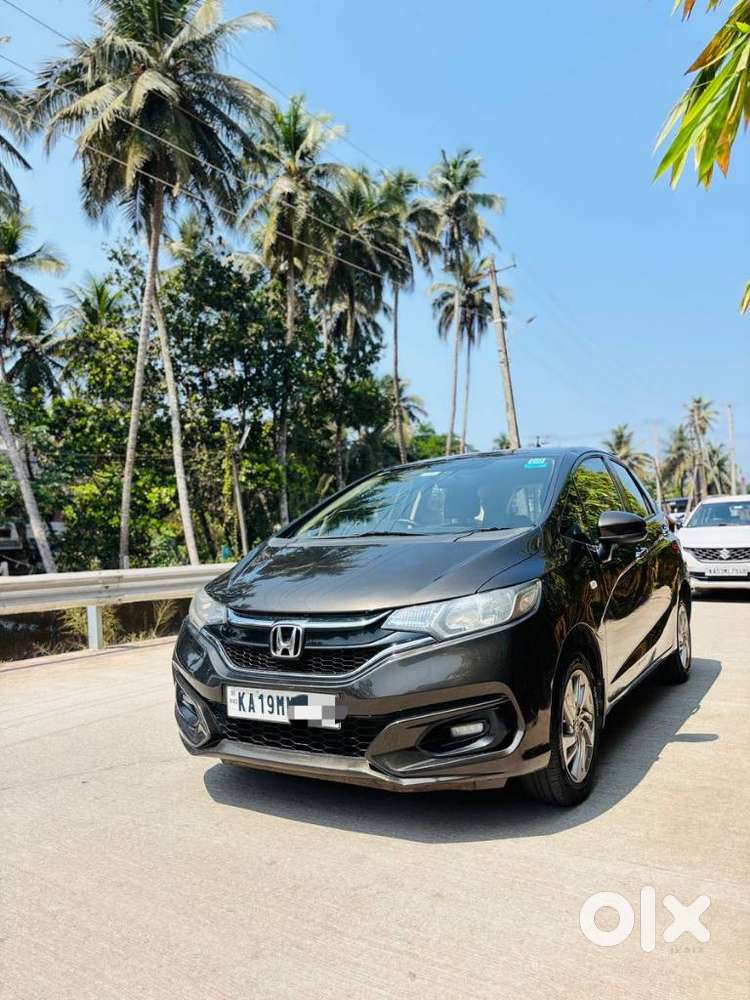 Honda Jazz V Automatic, 2022, Petrol