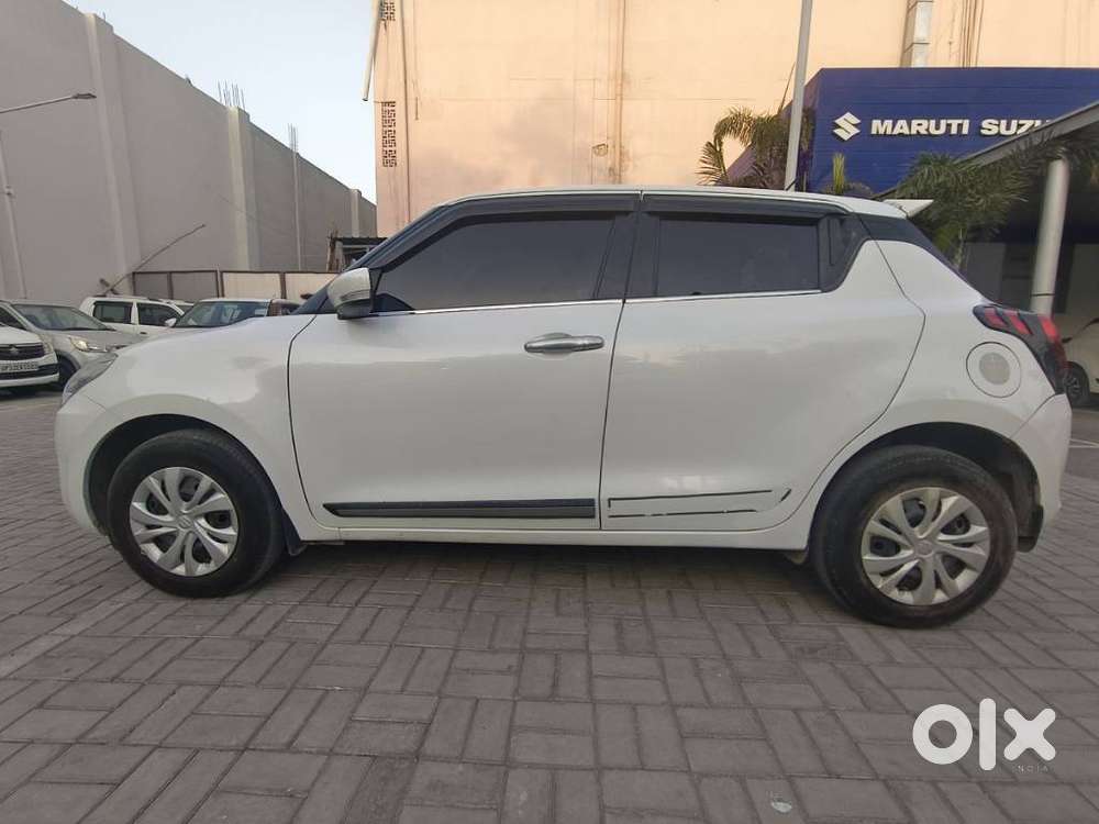 Maruti Suzuki Swift 1.2 Vxi (o), 2023, Petrol